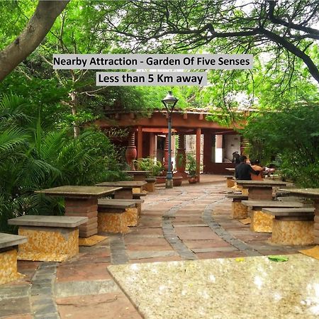 Oyo 62702 Golden Home Stay Nueva Delhi Exterior foto
